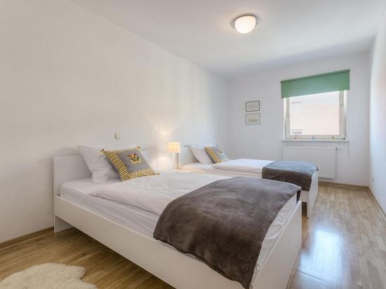 Apartment Fine Dalmatinova — 4-Star Luxury Hotel in Ljubljana, Slovenia