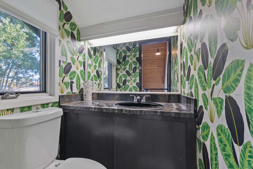 Pacific Cove Manor - photo 17