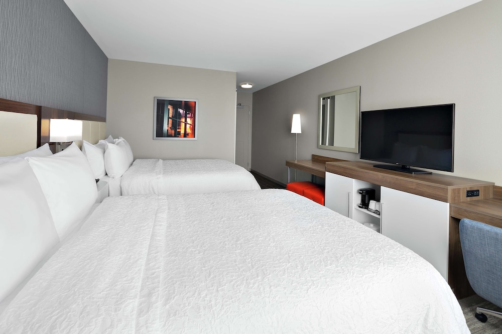 Hampton Inn Chicago McCormick Place - photo 12