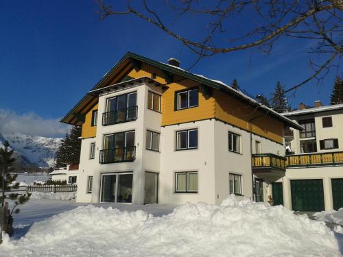 Apartment Österreich — 4-Star Luxury Hotel in Ramsau Am Dachstein, Austria