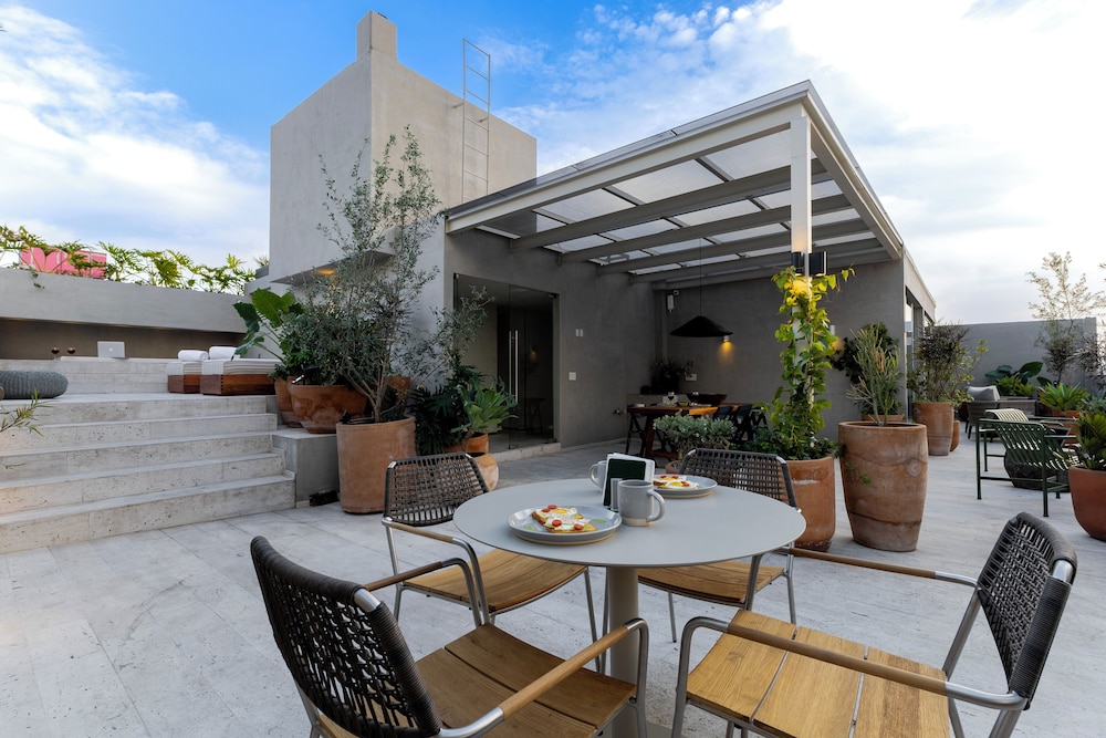 Capitalia Antara Polanco — 4-Star Luxury Hotel in Mexico City, Mexico