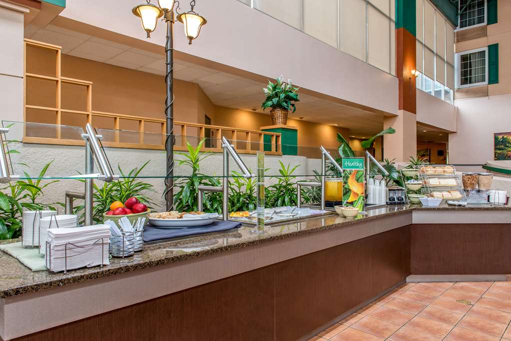 Quality Hotel Conference Center Cincinnati Blue Ash - photo 32