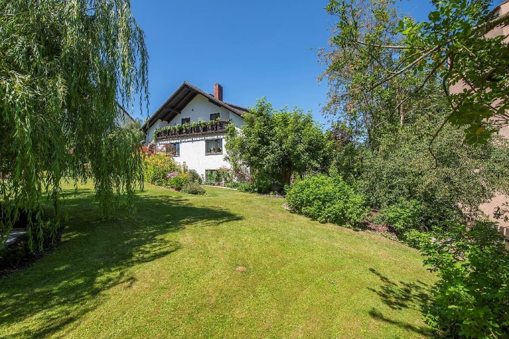 Ferienwohnung Schieder — 4-Star Luxury Hotel in Moosbach, Germany