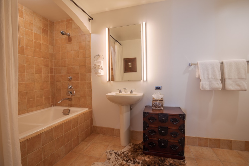 Element 52 Auberge Collection - photo 313