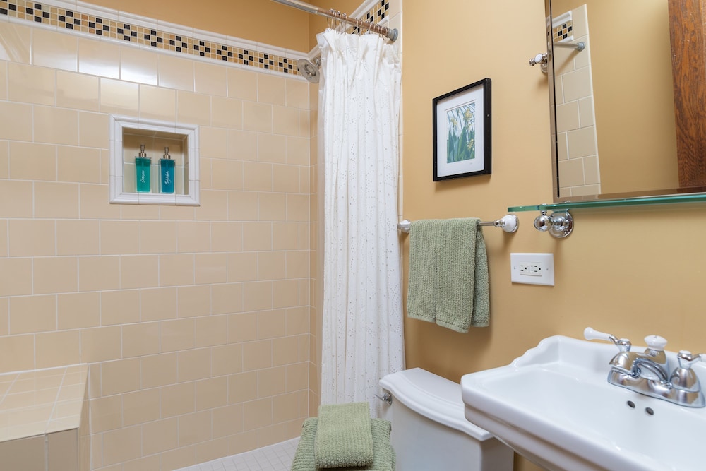 Chicago Guest House Wrigleyville - photo 33