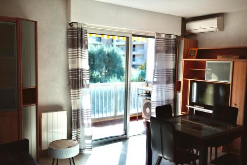 Le Galilee Calme Et Situation Ideale Mer in Frejus, France