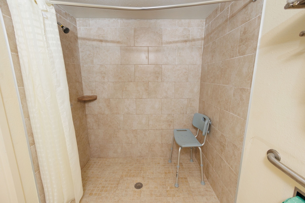 Garnet Inn & Suites Orlando - photo 103