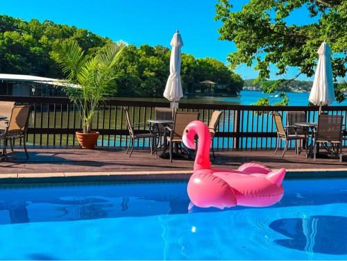 Treetop Village 3Bed3BathPoolsDocks6 8PP — hotel in Four Seasons