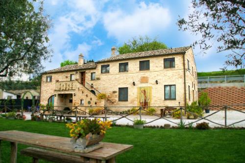 Il Vecchio Pioppo - carbon neutral hotel in Fermo