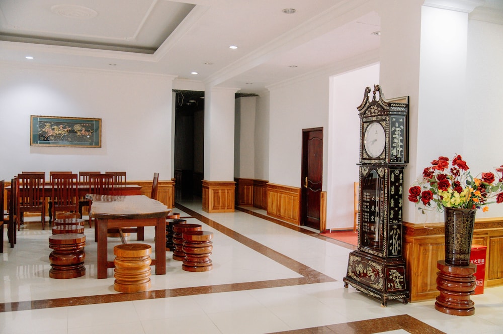 Lisha roungnakhone hotel in Vangviang, Laos