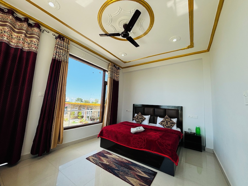 Prafull Hotel — Beed