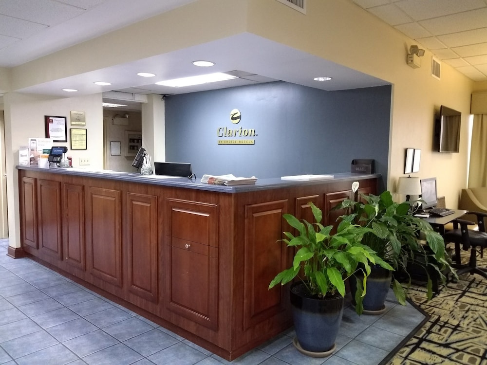 Clarion Inn Cleveland near University - photo 4