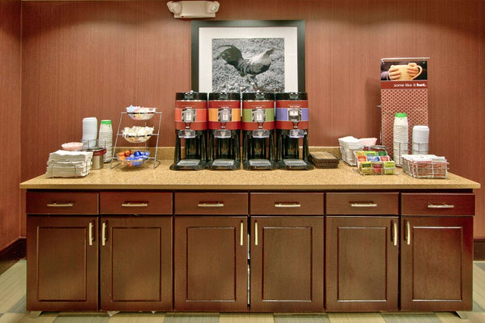 Hampton Inn & Suites Denver Highlands Ranch - photo 40