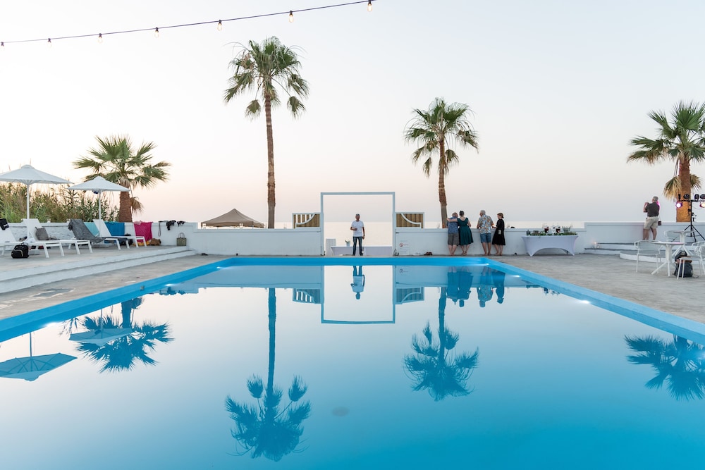 Thalasses Villas Rethymno — 4-Star Luxury Hotel in Rethymno, Greece