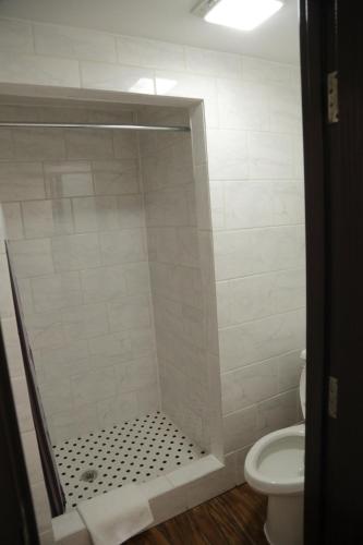 Theroff's Motel - photo 40