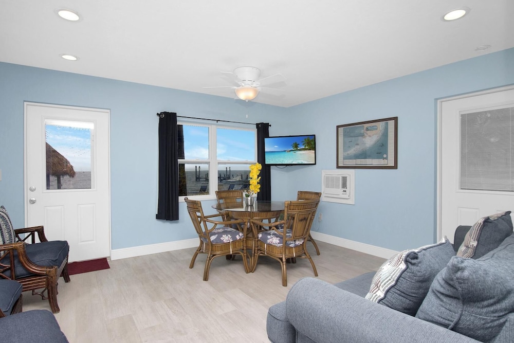Sunset Cove Beach Resort - photo 108