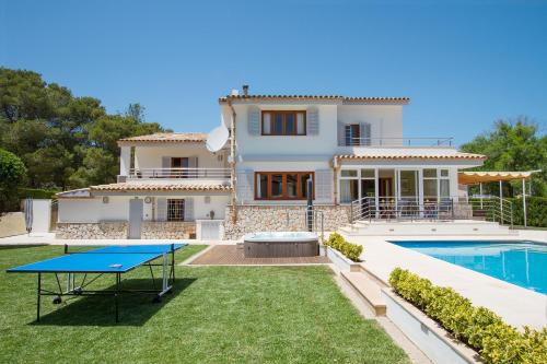 Can Barbas - carbon neutral hotel in Pollenca