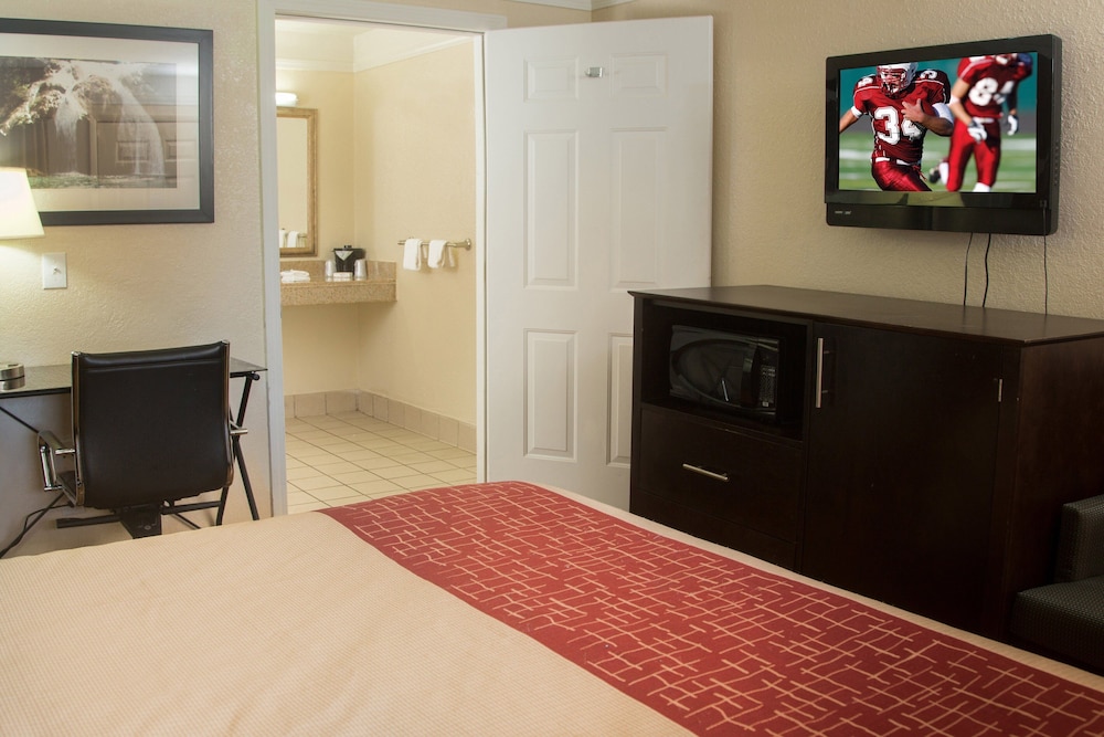 Red Roof Inn Ardmore - photo 7