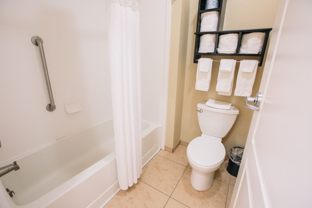 Hampton Inn & Suites Effingham - photo 47