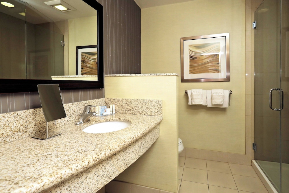 Courtyard by Marriott York - photo 14