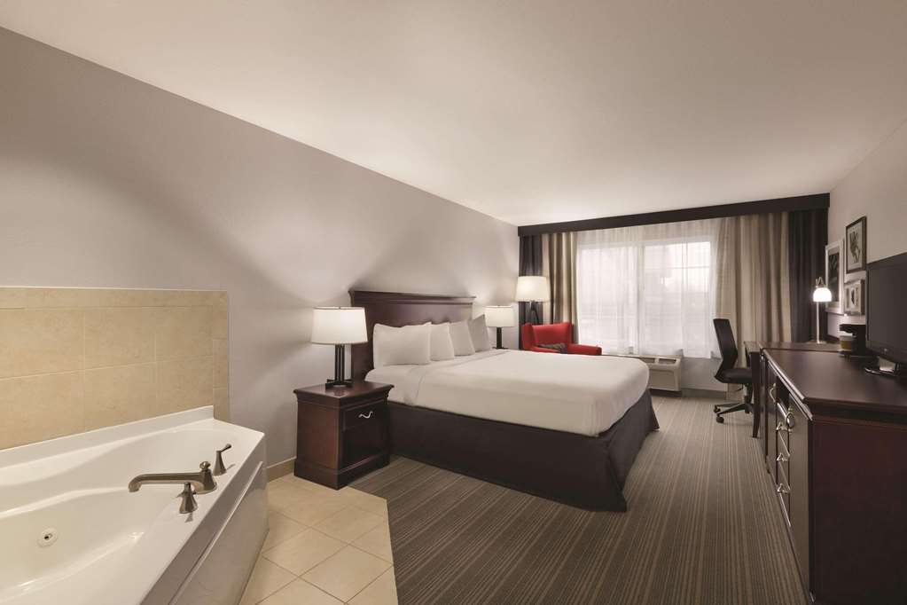 Garner Hotel Madison Huntsville Airport by IHG - photo 10