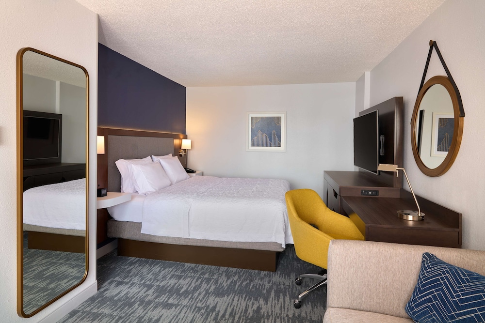 Hampton Inn Washington Downtown Convention Center - photo 23