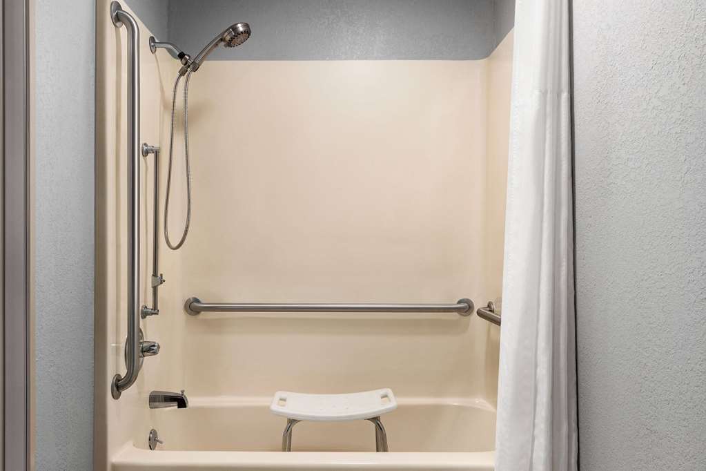 AmericInn by Wyndham Williamsburg - photo 19