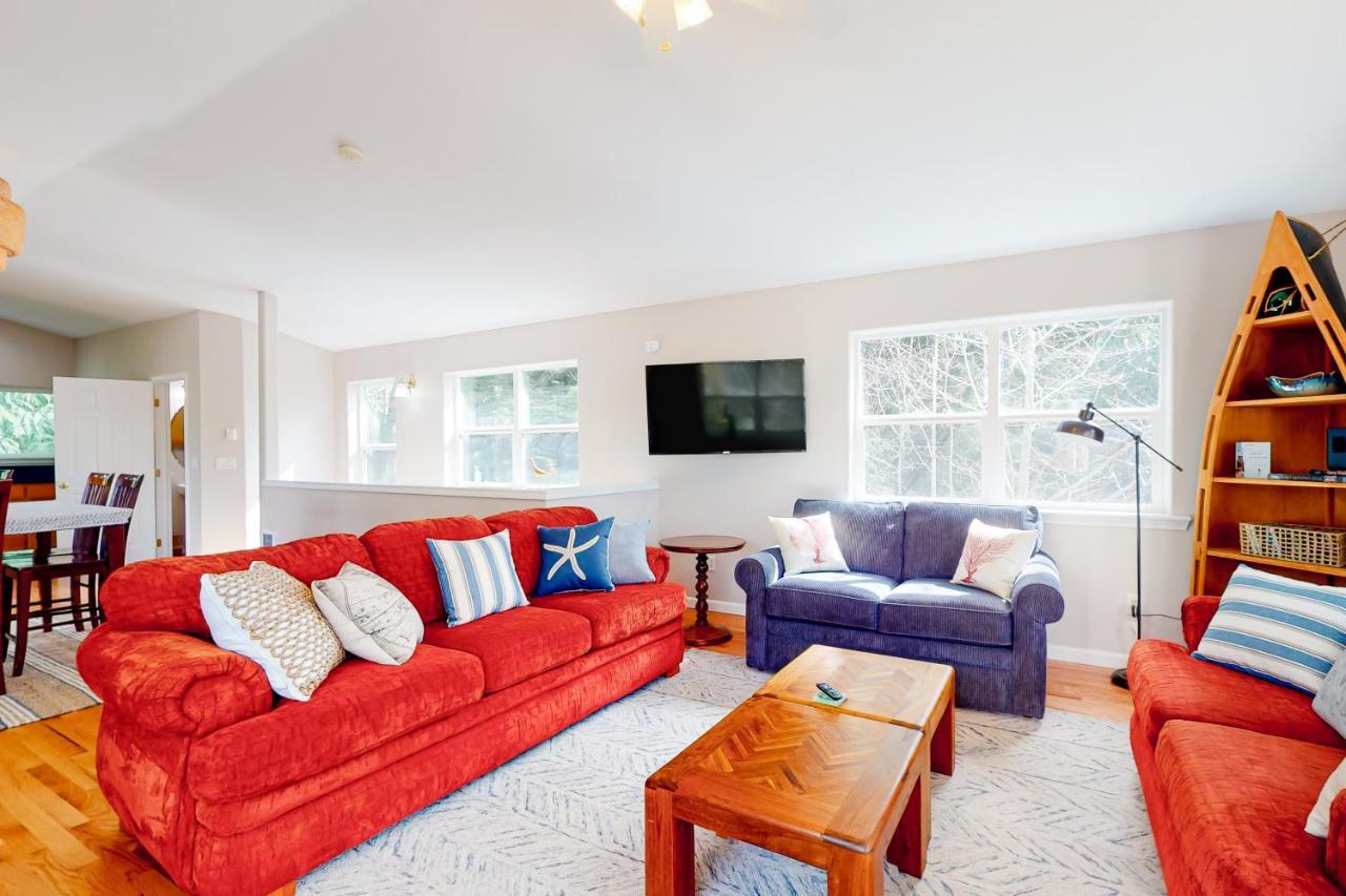 True North in Rockaway Beach, United States