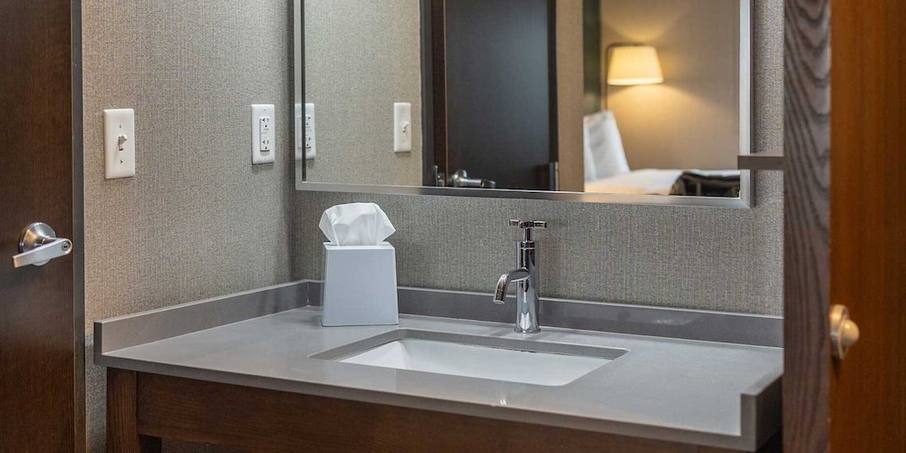 Crowne Plaza Niagara Falls NY Riverside by IHG - photo 48