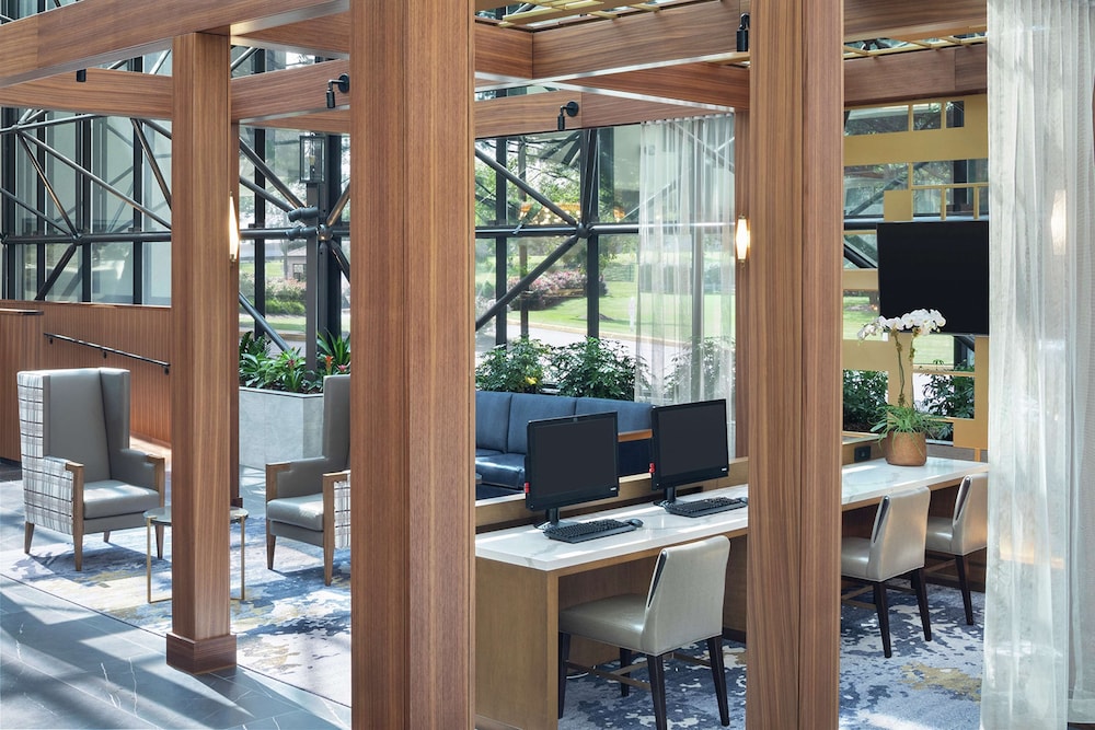 DoubleTree by Hilton Hotel Newark Airport - photo 78