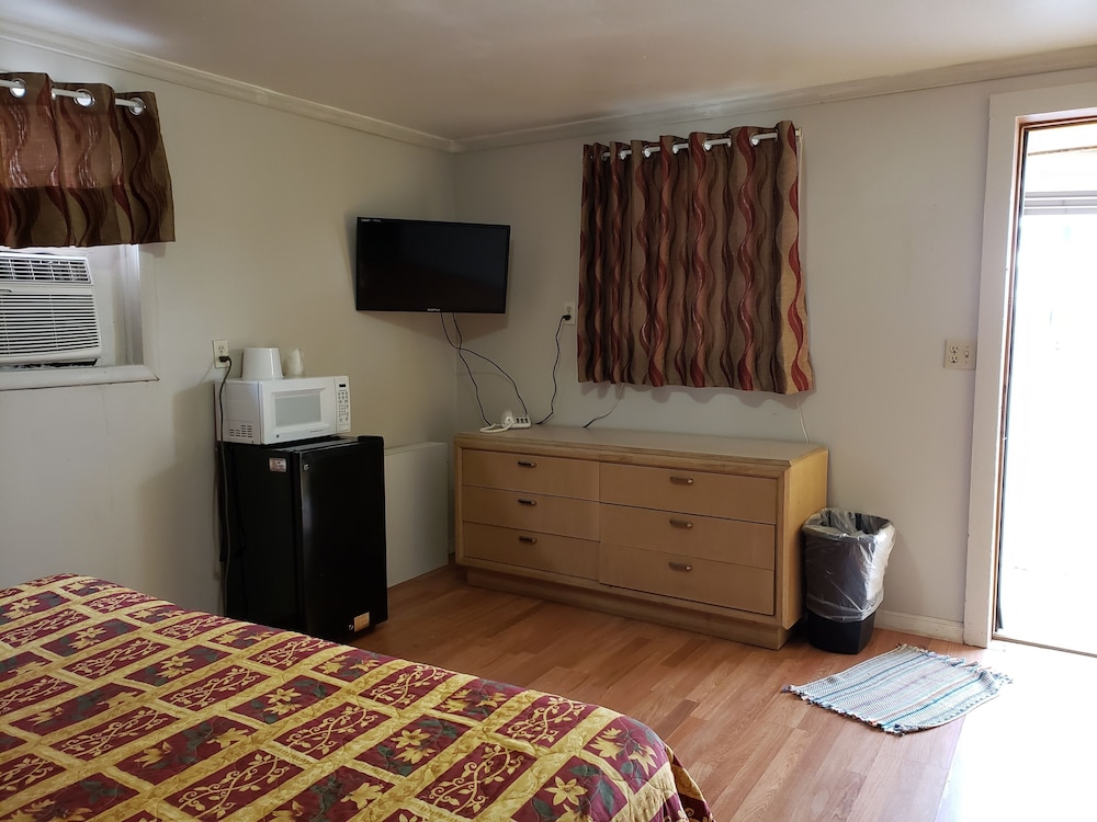 Mustang Motel - photo 21