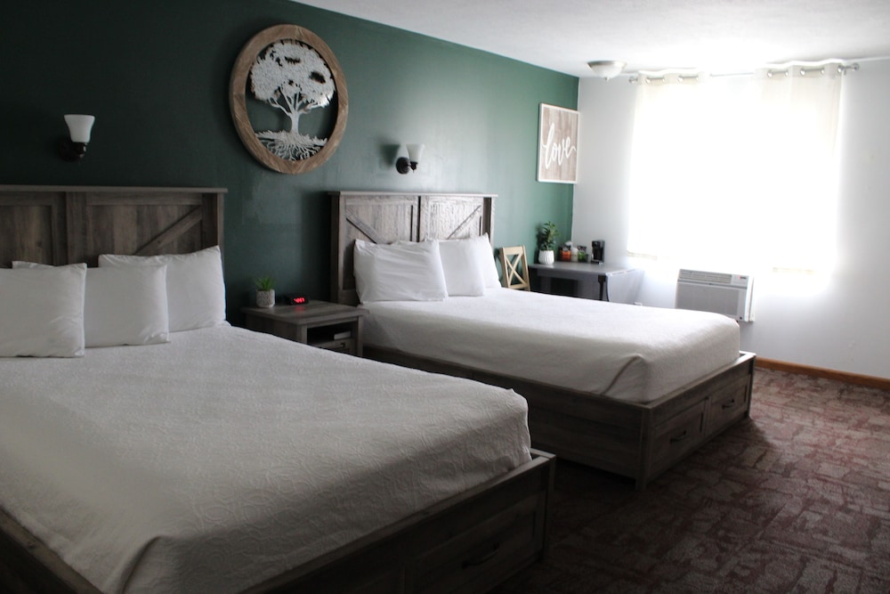 Rodeway Inn Whitehall - photo 25
