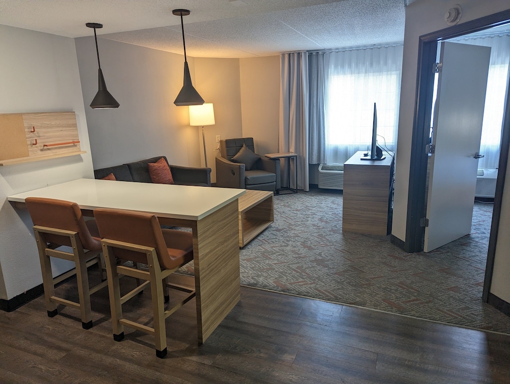 Candlewood Suites Wilson an IHG Hotel - photo 3