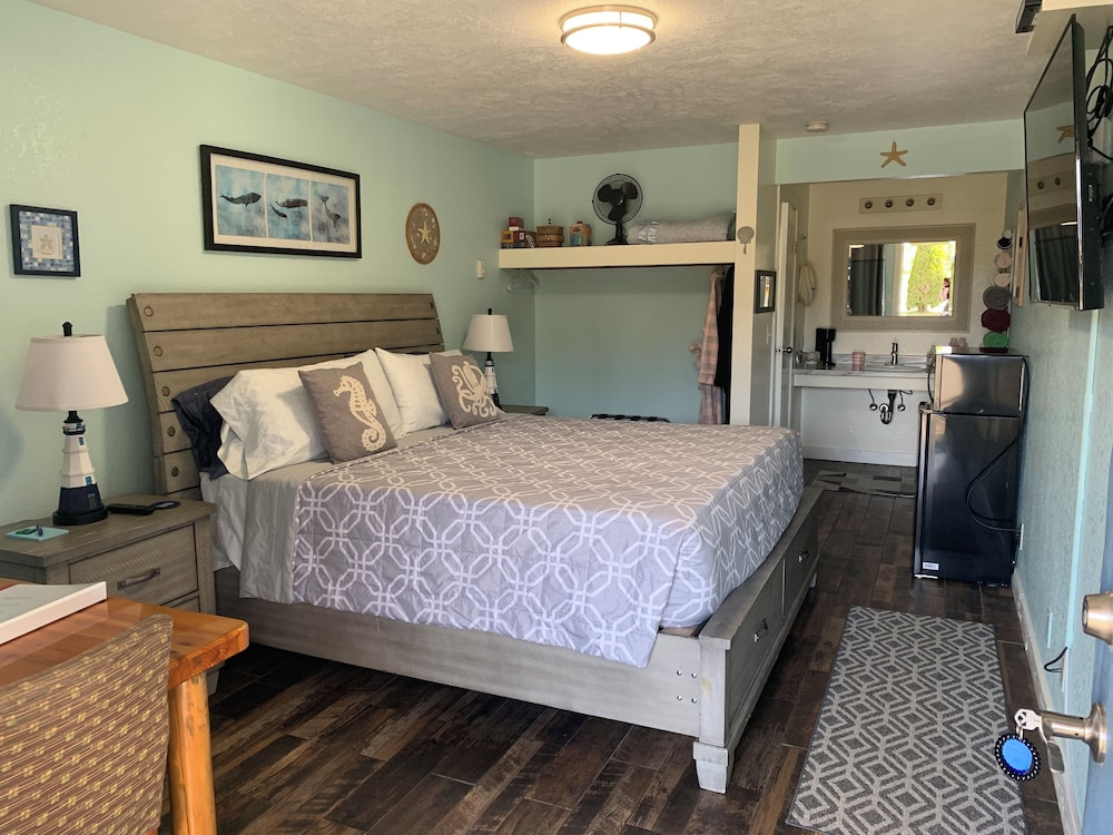 South Jetty Inn - photo 106