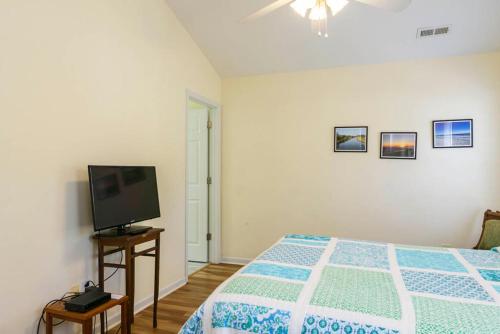 Island Delight by Oak Island Accommodations - photo 26