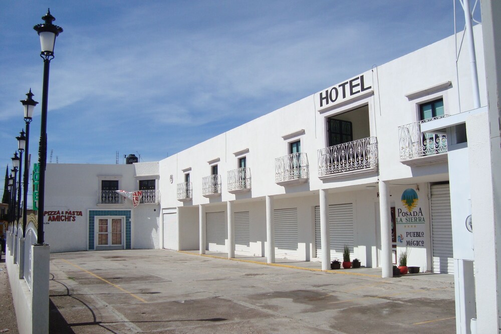 Hotel Posada la Sierra — hotel in Jerez De Garcia Salinas