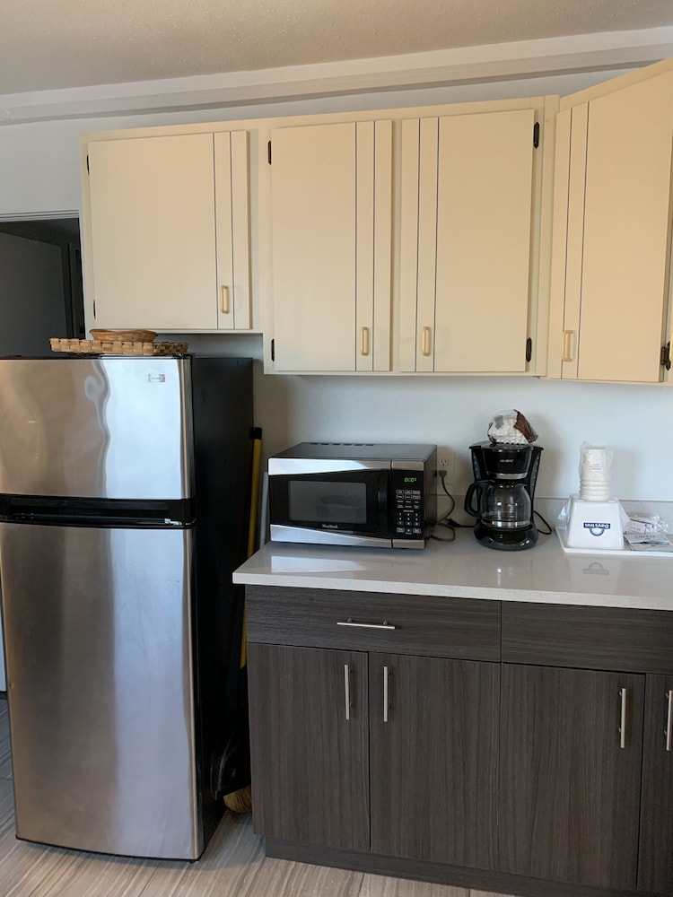 Arya Blu Inn & Suites - photo 21