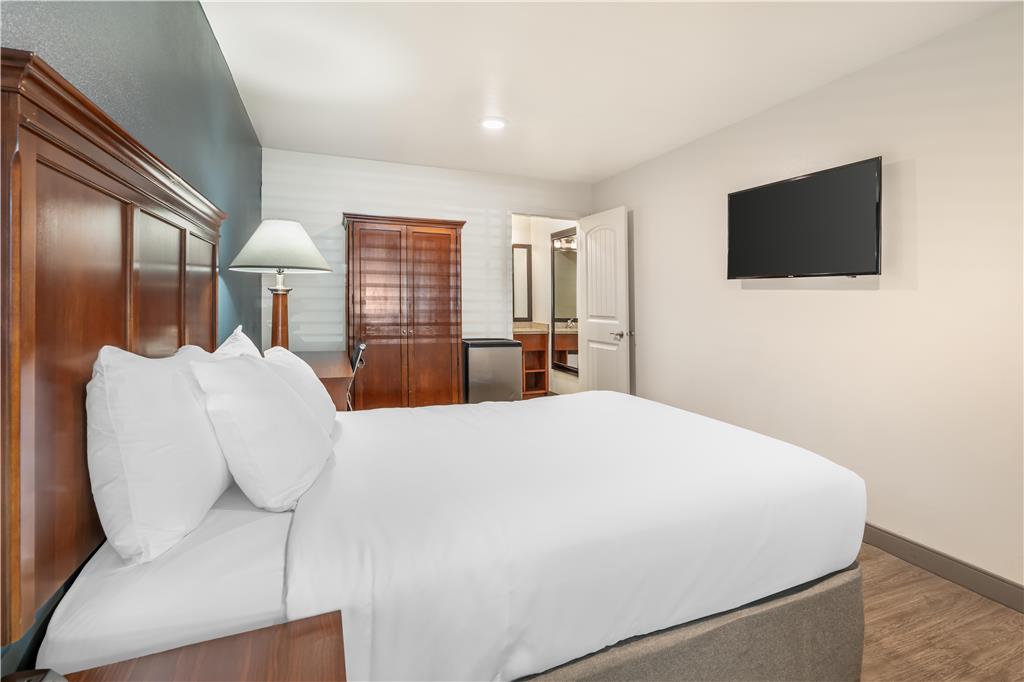 Best Western Plus Clocktower Inn - photo 29