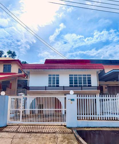 AaronL Homestay — 4-Star Luxury Hotel in Kota Kinabalu, Malaysia