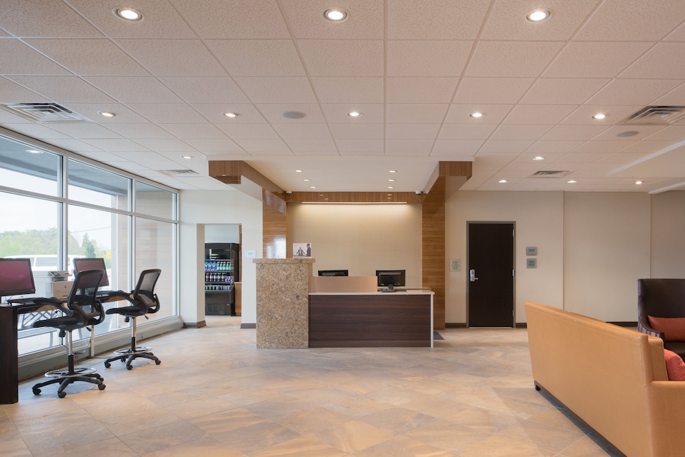 Crowne Plaza Chicago SW Burr Ridge by IHG - photo 44