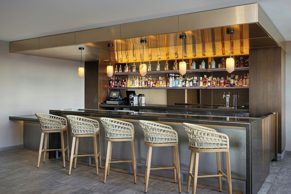 AC Hotel by Marriott Beverly Hills - photo 15