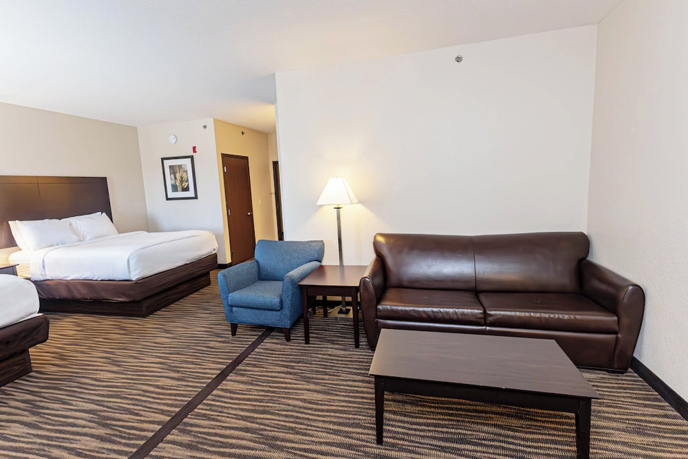 Cobblestone Inn & Suites Maryville - photo 45