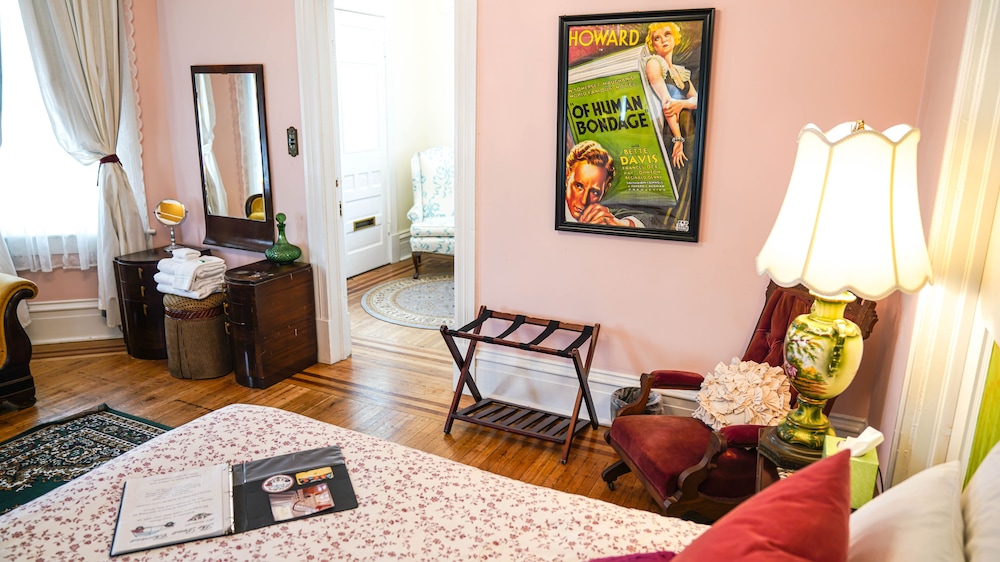 Isetta Inn - photo 171