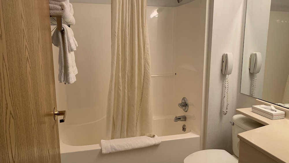 Fairbridge Inn & Suites Miles City - photo 44