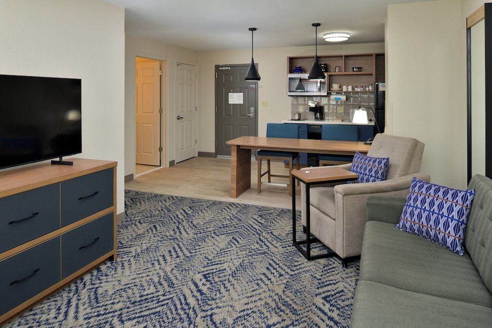 Candlewood Suites Northeast Kansas City by IHG - photo 17