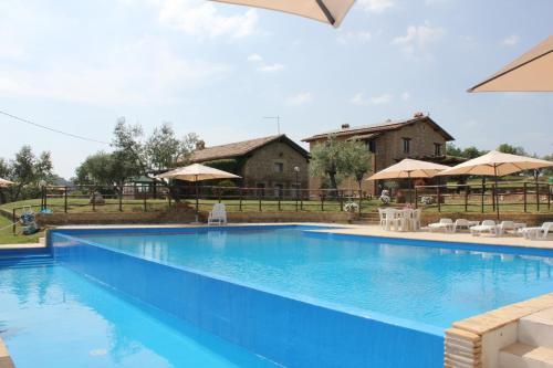 Agriturismo Nociquerceto — 4-Star Luxury Hotel in Tarano, Italy