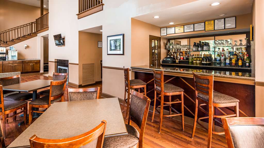 Best Western Plus The Inn & Suites At The Falls - photo 7