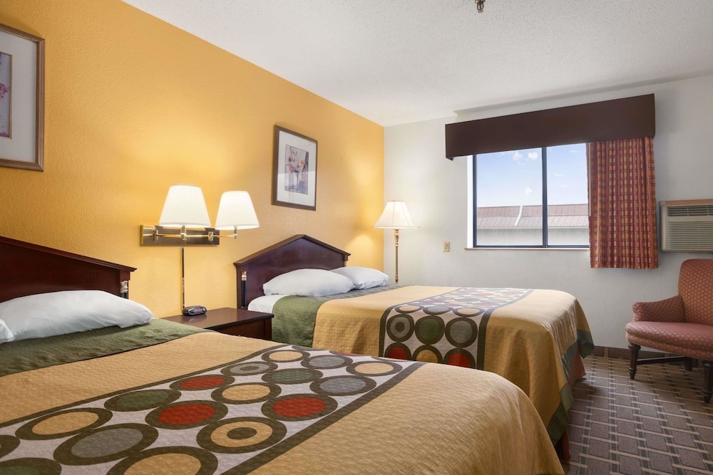 Super 8 by Wyndham Brookville — hotel in Brookville