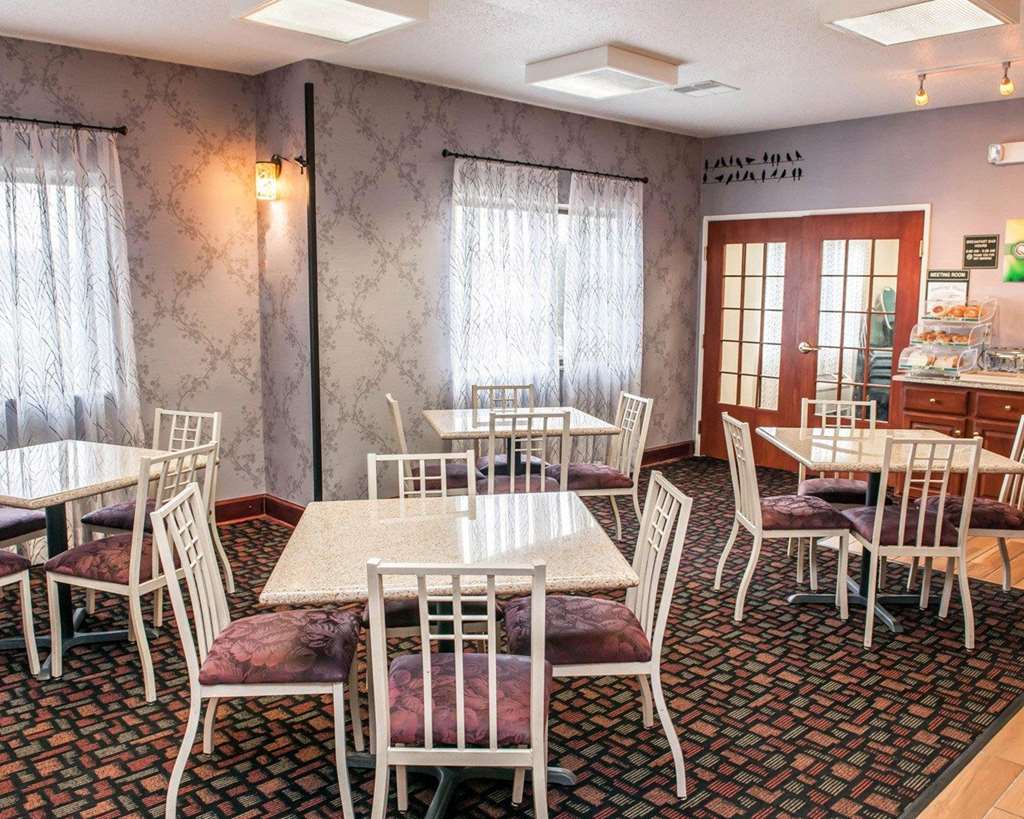 Quality Inn & Suites South Bend Airport - photo 37