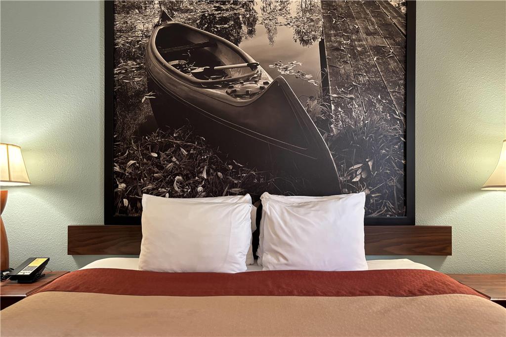 Super 8 by Wyndham Staunton - photo 16